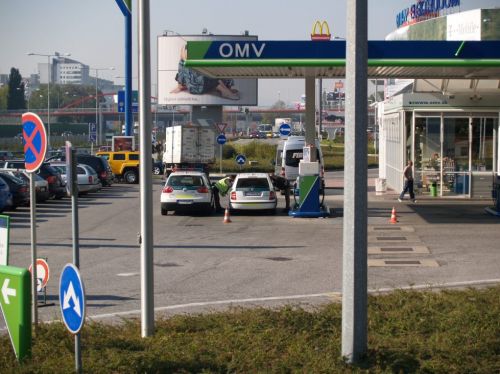 Kliko për të parë imezhin me permasa të plota